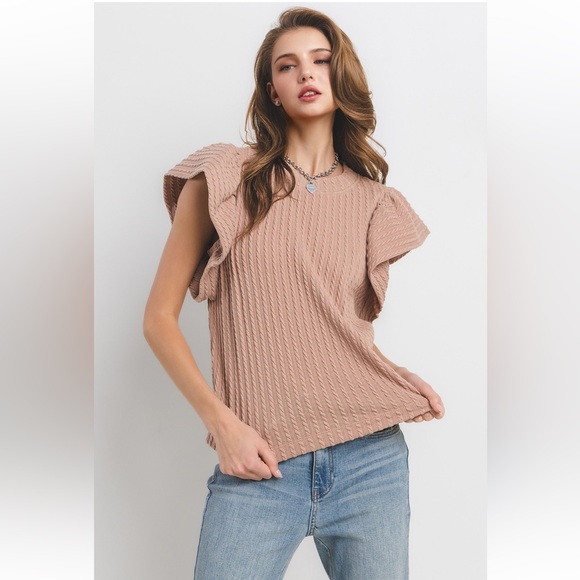 Fabulous Flutter Sleeve Textured Knit Top - Picture 5 of 8